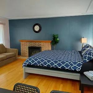 Henderson Place Guest house